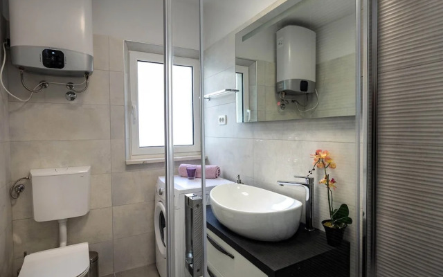 Apartments Snjezana