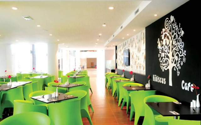 Kings Green Hotel