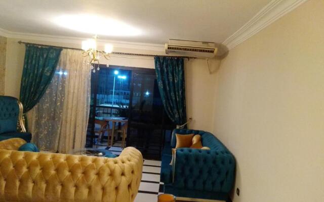 شقة مكرم عبيد للعائلات فقط 21