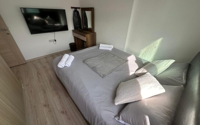 Inviting 2-bed Apartment in Kyrenia