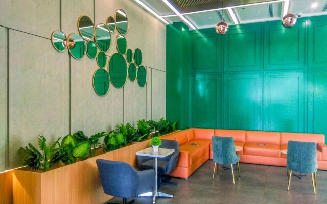 Nice And Cozy Studio At Evenciio Margonda Apartment