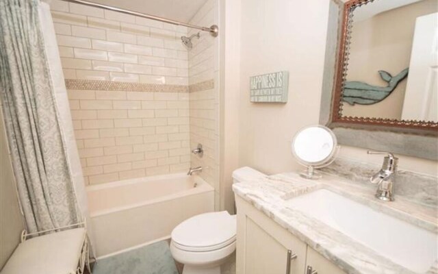 St. Maarten 1104 Silver Shells - 173097