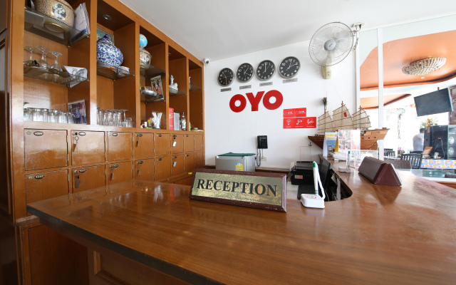 OYO 126 Patong Station House Hotel