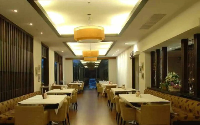 Sunee Grand Hotel and Convention Center