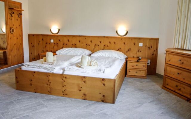Apartment 235 Silvaplana-Surlej
