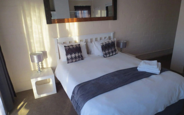 Masada Guest House B&B