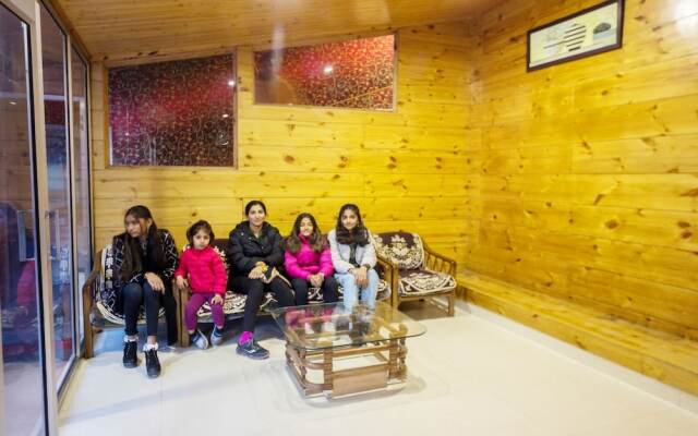 Hotel Monarch Residency Manali