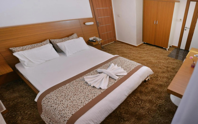 Uluhan Otel