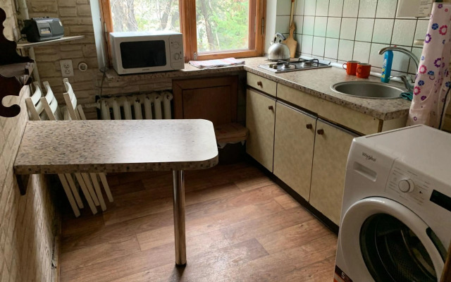 Двухкомнатная квартира в центре.