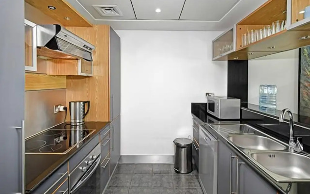 Al Majara 5 by Deluxe Holiday Homes