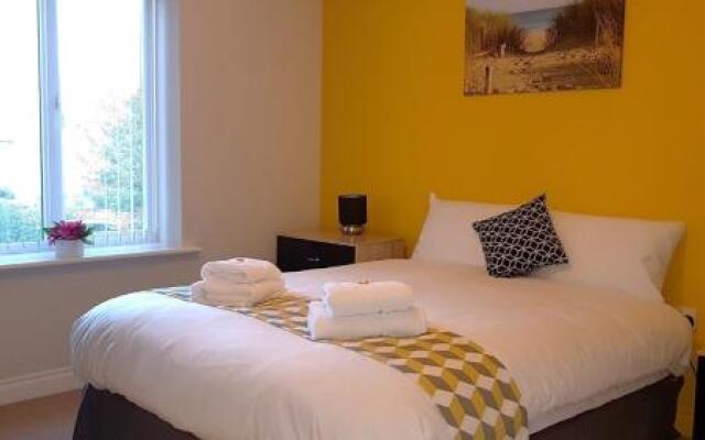 Donington 5 Serviced Apartment