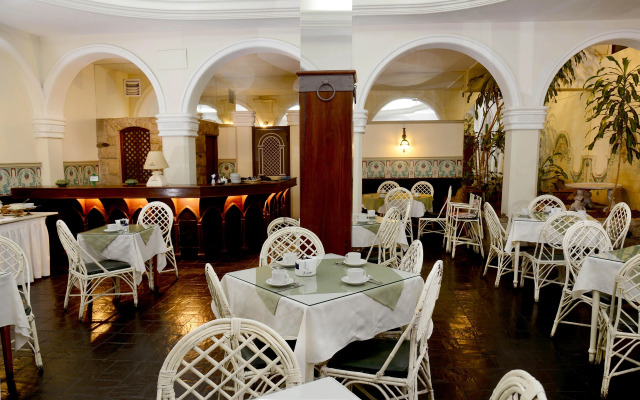 Muñiz Hotel