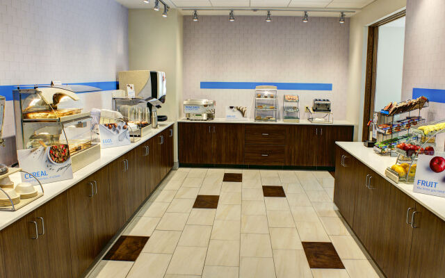 Holiday Inn Express & Suites Spencer by IHG