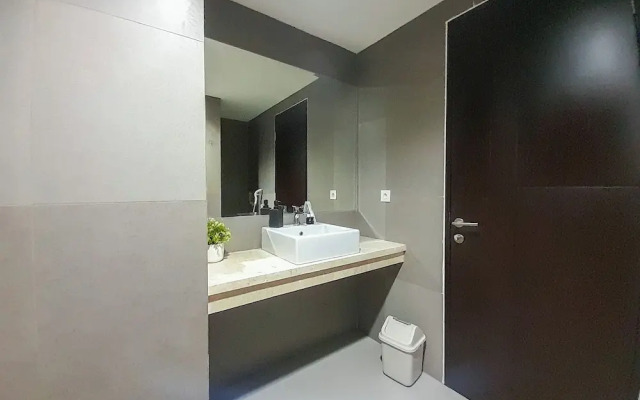 Comfort Stay 1BR at Patraland Amarta Apartment