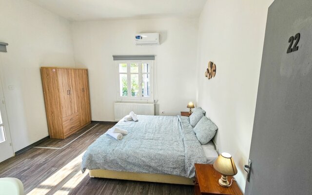 The Lemon Tree Hostel