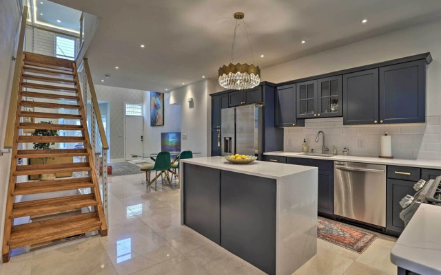 Upscale + Unique Townhome in University City!