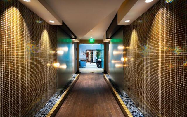 The Battle House Renaissance Mobile Hotel & Spa