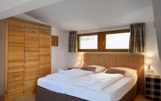Hilltop apartment in Piesendorf with balcony