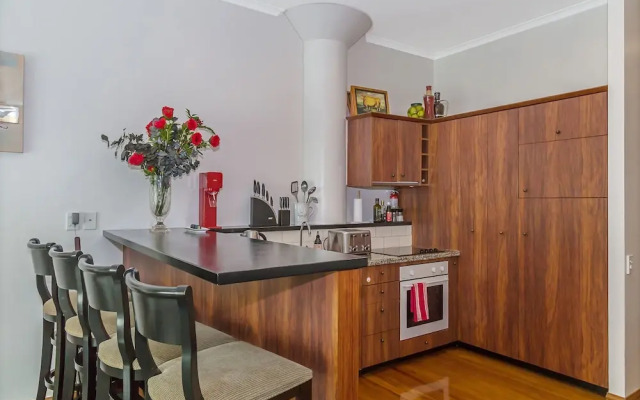 Luxury 2BR Apartment at Central Location
