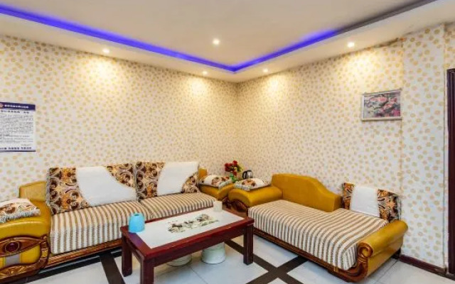 Zhongshan Hotel(垫江中山酒店)