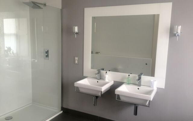 15Glasgow Bed & Breakfast