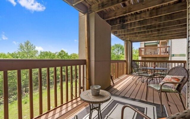 Time Traveler Suite - Private Balcony