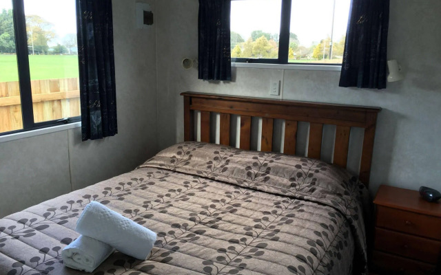 Stratford Motel & Holiday Park