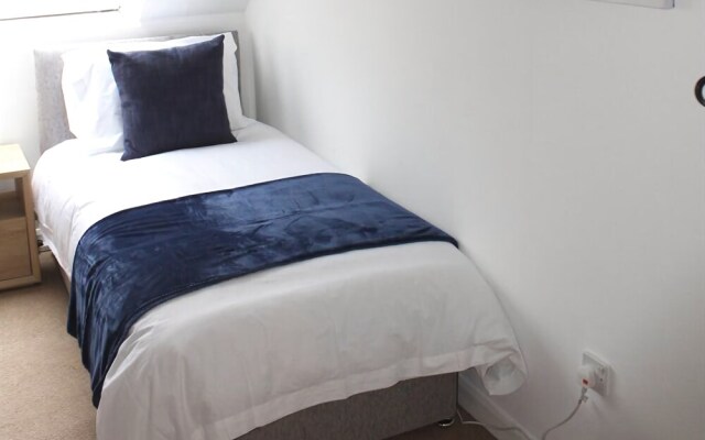 Karah Suites - Redcliffe Quay