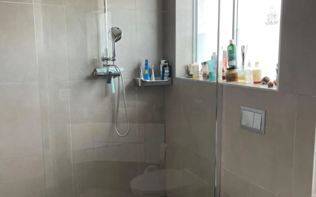 Stunning holiday house 1min walk from the Dolphin beach
