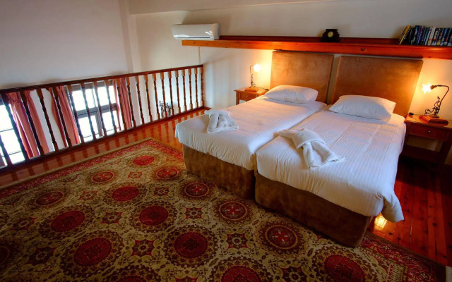 Erietta Suites
