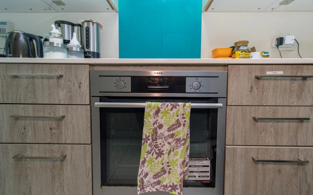 Modern Seaview Apartment