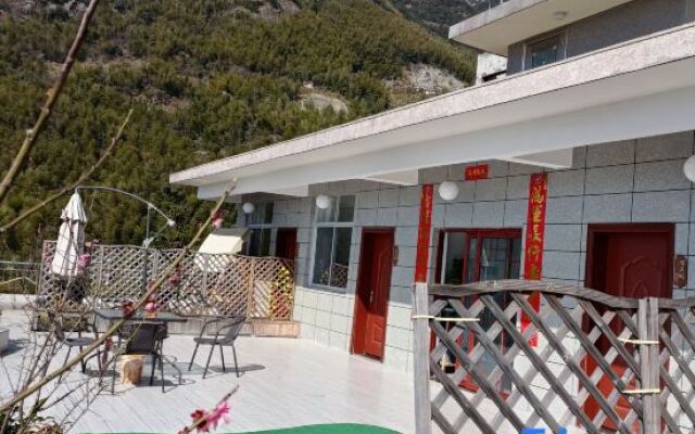 Wangyuege Homestay