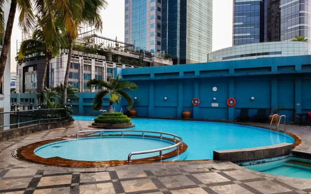 Elegant Minimalist 1BR Puri Imperium Apartment