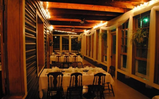 Pine Lodge