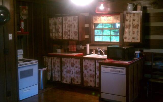 Misty Meadow Farm & Cabin