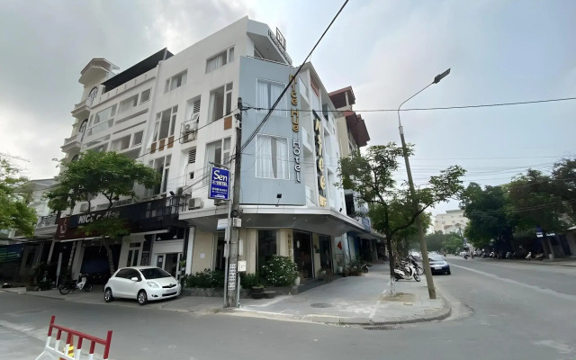 Nice Hue Hotel