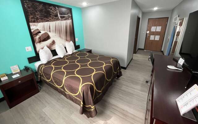 Super 8 by Wyndham Emporia