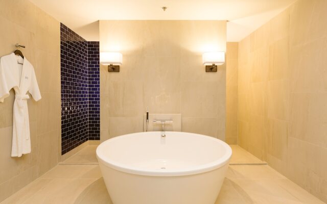 Modena by Fraser Buriram