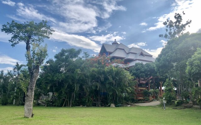 Rom Sak Resort