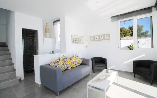 1062 Villa Picasso