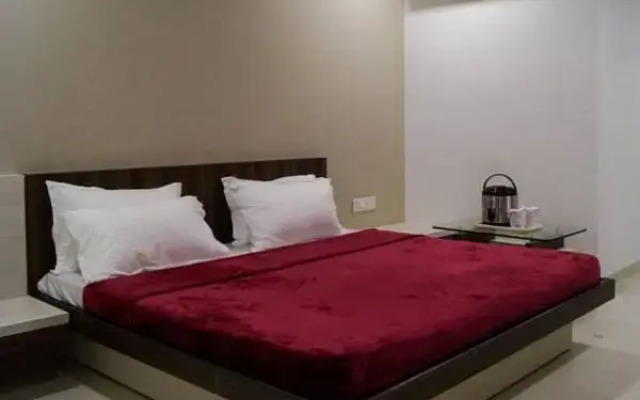 Hotel Umesh (Near Nani Daman Beach)