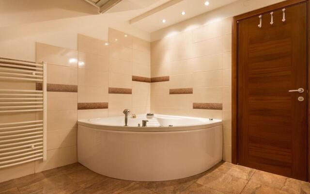 Luxury Apartment Matkovic