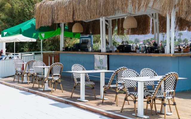 Design Plus Seya Beach Hotel