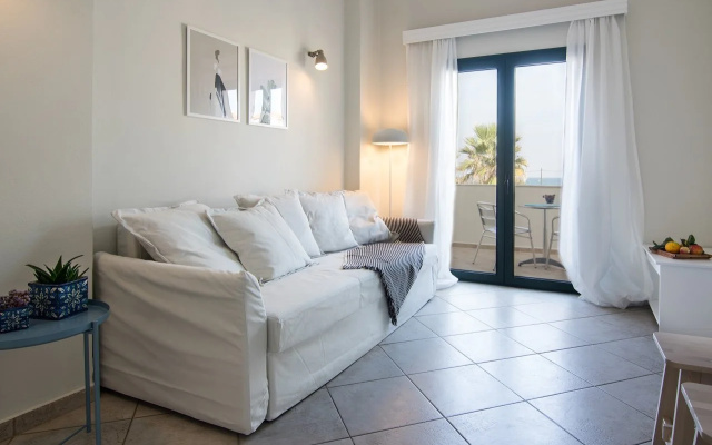 GT Beach Hotel