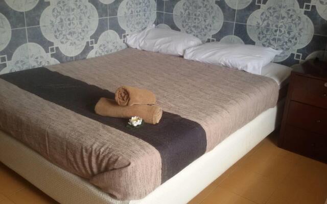 Hotel Welcome Everybody