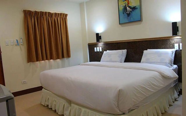 Mayfair Resort