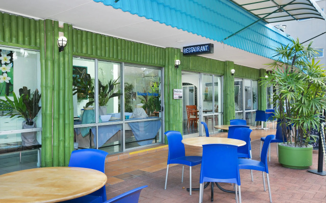 Hotel Tropiq