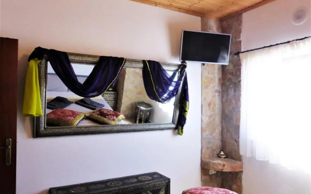 Lucas House 1