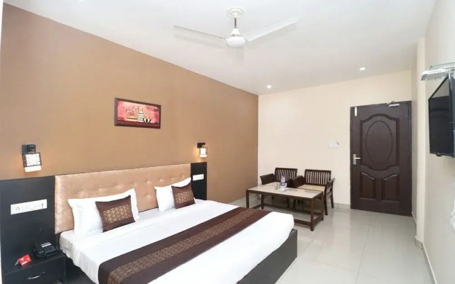Collection O by OYO White Stone Residency