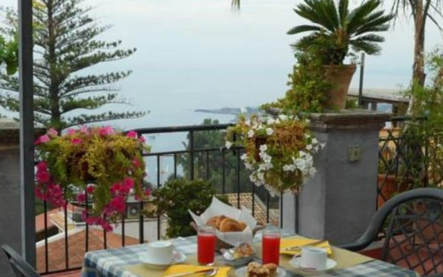 Villa Floresta Bed & Breakfast